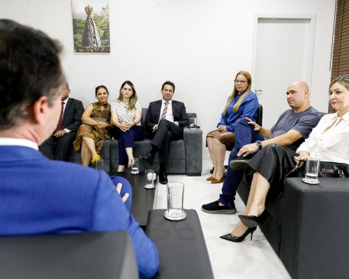 Câmara aprova projeto que garante adicional de insalubridade a servidores da Saúde após articulação de Paula Calil