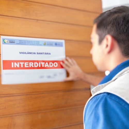 Prefeitura interdita clínica de estética e espaço de eventos irregular em Cuiabá