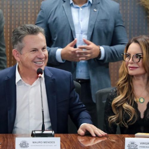 Primeira-Dama do Estado participa de assinatura do contrato que pode aumentar em mais de 80% atendimentos oncológicos no HCanMT