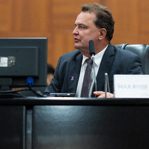 Max Russi admite polêmica em projeto que limita salário de dirigentes sindicais afastados pelo Estado