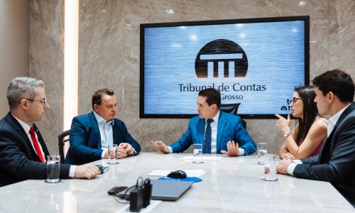 Max Russi lidera ação com TCE e pede suspensão de consignados suspeitos por 120 dias