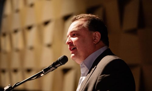 “Max Russi endurece discurso: ‘Blindagem de políticos é retrocesso democrático’”