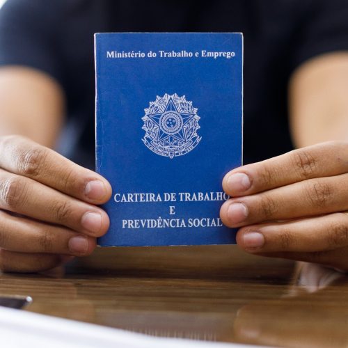 Sine de Cuiabá abre oito vagas para acompanhante de gestantes com salário de R$ 3,3 mil