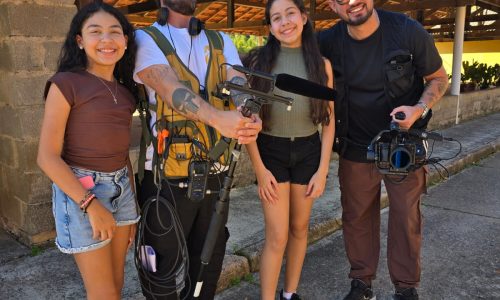 Irmãs cuiabanas brilham em filme infantil no streaming e revelam talento raro na música