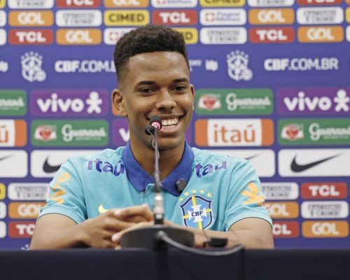 Estêvão fala sobre primeira convocação à Seleção e encontro com Vini Jr: “Melhor do Mundo”