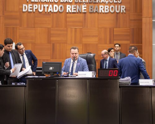 Compra da Santa Casa mobiliza ALMT e deputados celebram garantia de funcionamento do hospital