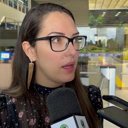 JANAINA RIVA SEGURA A MÃO EM 2026 PARA GOVERNAR EM 2030?