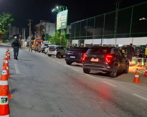 Ações da Operação Lei Seca resultam na prisão de nove motoristas por embriaguez e 55 veículos removidos