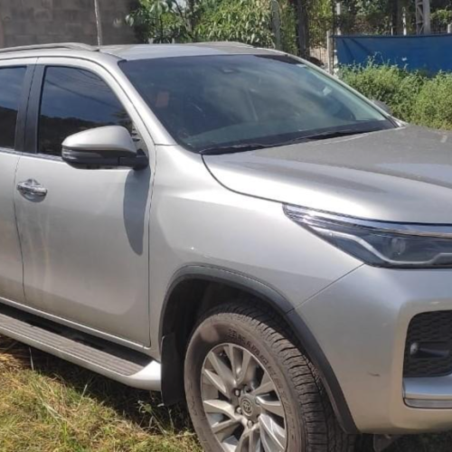 Polícia desmantela esquema de clonagem de veículos em empresa de vistoria em Cuiabá