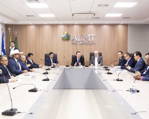 Com protagonismo de Max Russi, Assembleia aprova nova Lei dos Consignados e Estado avança no combate ao superendividamento dos servidores