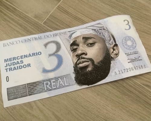 Torcida do Flamengo protesta contra Gerson no embarque para o Mundial: “Traidor”