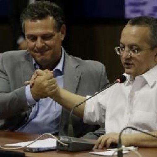 De rivais a aliados? Fávaro e Taques articulam possível reaproximação para 2026 em palanque de centro-esquerda