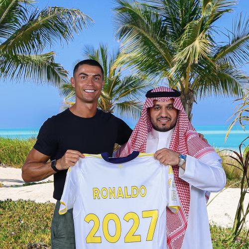 Cristiano Ronaldo fecha contrato bilionário com Al-Nassr e vai faturar R$ 1,3 bilhão por ano