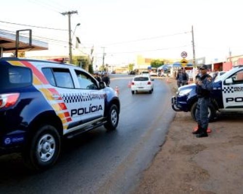 Dupla é executada a tiros por homens encapuzados em Várzea Grande