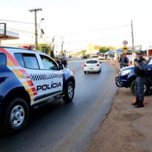 Dupla é executada a tiros por homens encapuzados em Várzea Grande