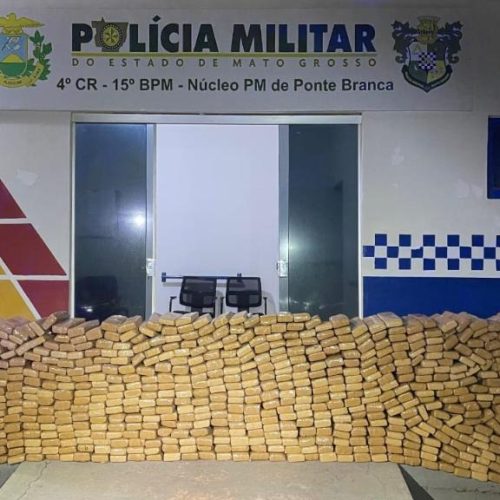 Polícia Militar apreende 837 quilos de maconha e prende dois homens em Ponte Branca