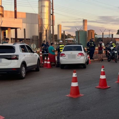 Operação Lei Seca em Várzea Grande termina com seis presos por embriaguez e 46 veículos removidos