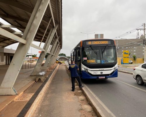 Ager realiza operação de fiscalização no transporte intermunicipal entre Cuiabá e Várzea Grande