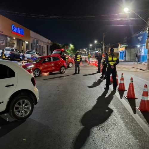 Operações Lei Seca terminam com 12 motoristas presos por embriaguez em Cuiabá