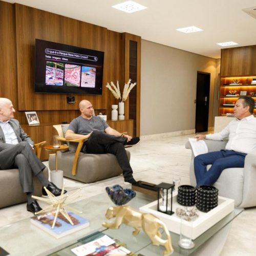 Governador, vice e prefeito articulam novas obras para Cuiabá