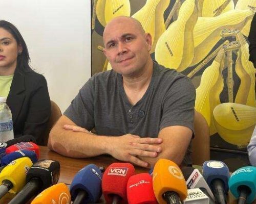 “Solução para exposição infantil é punir os pais, não censurar as redes sociais”, diz Abilio