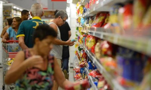 Cesta básica em Cuiabá sobe para R$ 807 após sete semanas de queda