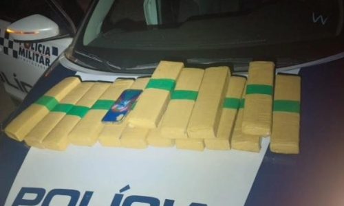 Polícia Militar prende dois homens com 15 tabletes de maconha durante abordagem na MT-246