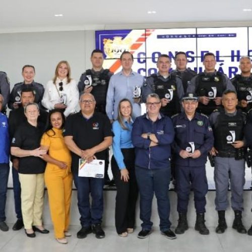 Polícia Militar realiza homenagem para conselheiros de segurança pública de todo o Estado