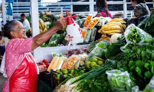 Após oito anos, MP arquiva TAC com feirantes do Mercado do Porto em Cuiabá