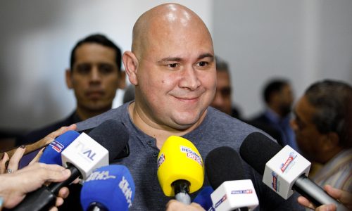 Câmara barra tentativa de impeachment e Abílio dispara contra opositores: “Se fosse terceiro turno, perderiam de novo”