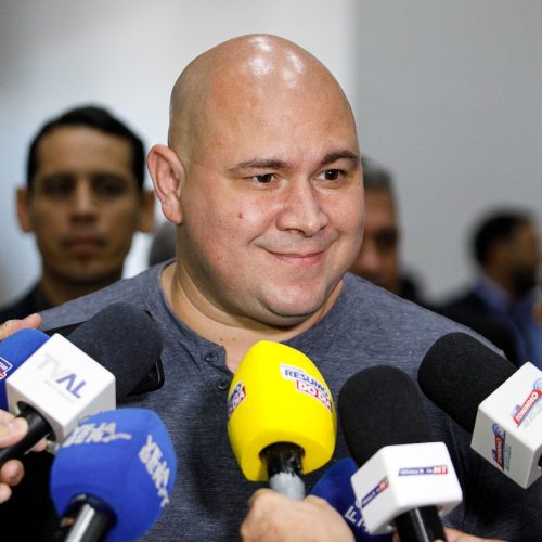 Câmara barra tentativa de impeachment e Abílio dispara contra opositores: “Se fosse terceiro turno, perderiam de novo”