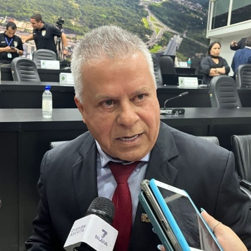 De volta à Câmara, Chico 2000 diz que nunca teve relação cordial com Abilio Brunini