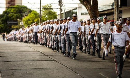 Em Cuiabá estudantes da rede estadual desfilam neste domingo, feriado de 7 de Setembro
