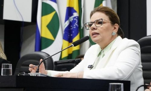 Paula Calil rebate acusações de “puxadinho” e reforça foco em resultados para Cuiabá