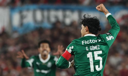 Palmeiras vence River Plate na Argentina e abre vantagem nas quartas da Libertadores