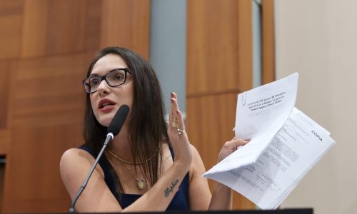 Incentivo Verde: Janaina Riva propõe isenção de IPVA para elétricos e desconto para híbridos em MT