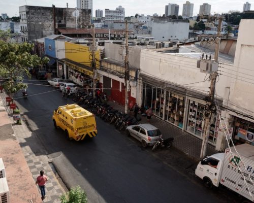 Lojistas do Centro criticam feira na Rua 13 de Junho e rebatem Prefeitura: “Liquida Cuiabá não tem relação com essa ação”