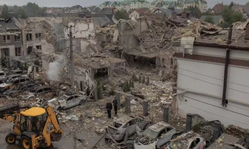 Rússia lança ataque aéreo contra a Ucrânia; 4 mortos em Kiev e dezenas de feridos