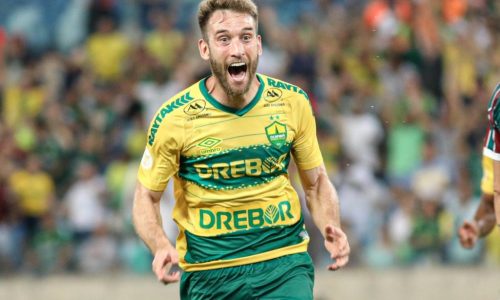 Cuiabá perde capitão Alan Empereur por grave lesão no joelho e terá reta final da Série B sem seu líder defensivo