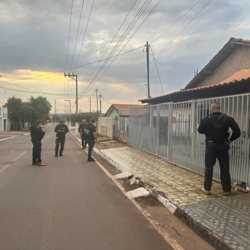 Polícia Civil cumpre 28 ordens judiciais contra integrantes de facção criminosa atuante em Jangada
