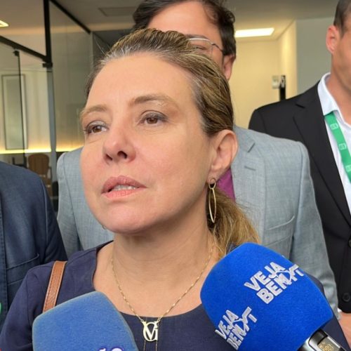 Flávia Moretti firma acordo de R$ 21 milhões com empresa de transporte para garantir melhorias em Várzea Grande