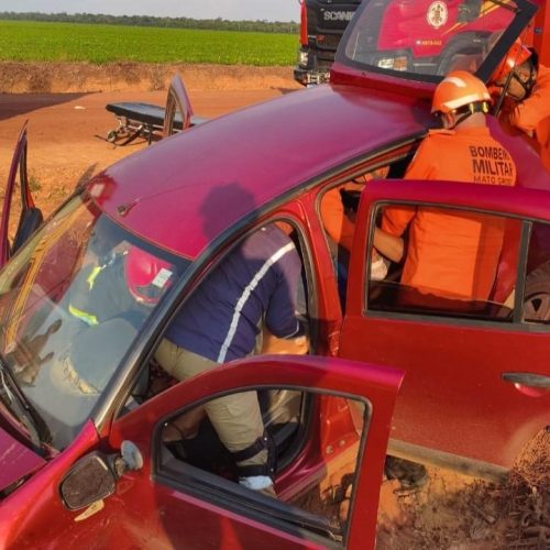 Corpo de Bombeiros socorre vítima após capotamento em Sinop