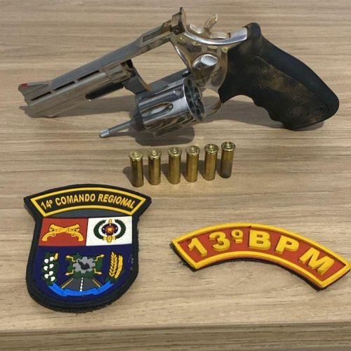 PM prende homem por dirigir alcoolizado e fazer disparos de arma de fogo em Itanhangá