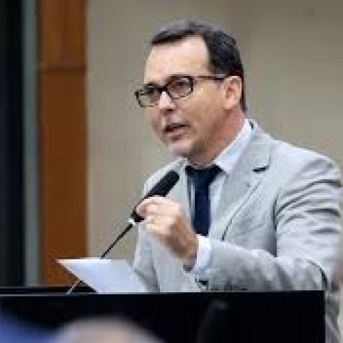 Lúdio Cabral defende ações na Justiça para devolver dinheiro cobrado indevidamente em empréstimos consignados