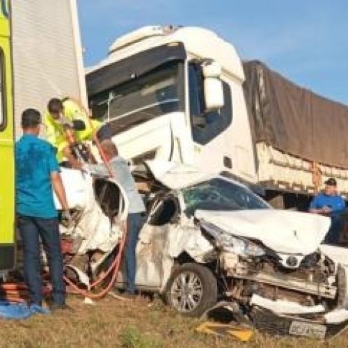 Grave acidente com seis veículos deixa feridos na BR-364 em Santo Antônio de Leverger
