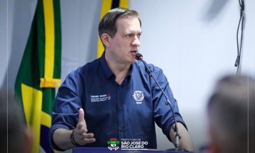 Coronel Roveri desponta como um dos grandes nomes da próxima eleição e já tira o sono do deputado federal Coronel Assis