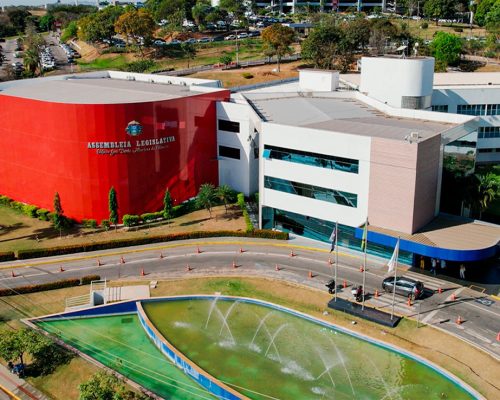 Assembleia deve aprovar reajuste do Judiciário mesmo sob pressão do governo Mauro Mendes