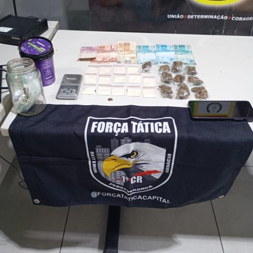Força Tática prende homem por tráfico de drogas e apreende porções de cocaína e maconha