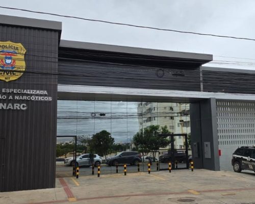 Polícia Civil cumpre mandados contra grupo criminoso envolvido com tráfico de drogas sintéticas em Cuiabá