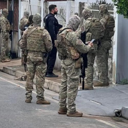 Operação investiga grupo suspeito de fraudes eletrônicas e cumpre 13 mandados em Cuiabá